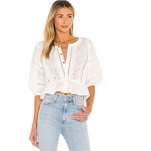 FREEPEOPLE WHITE NWOT DAISY CHAINS EYELET TOP SIZE MEDIUM